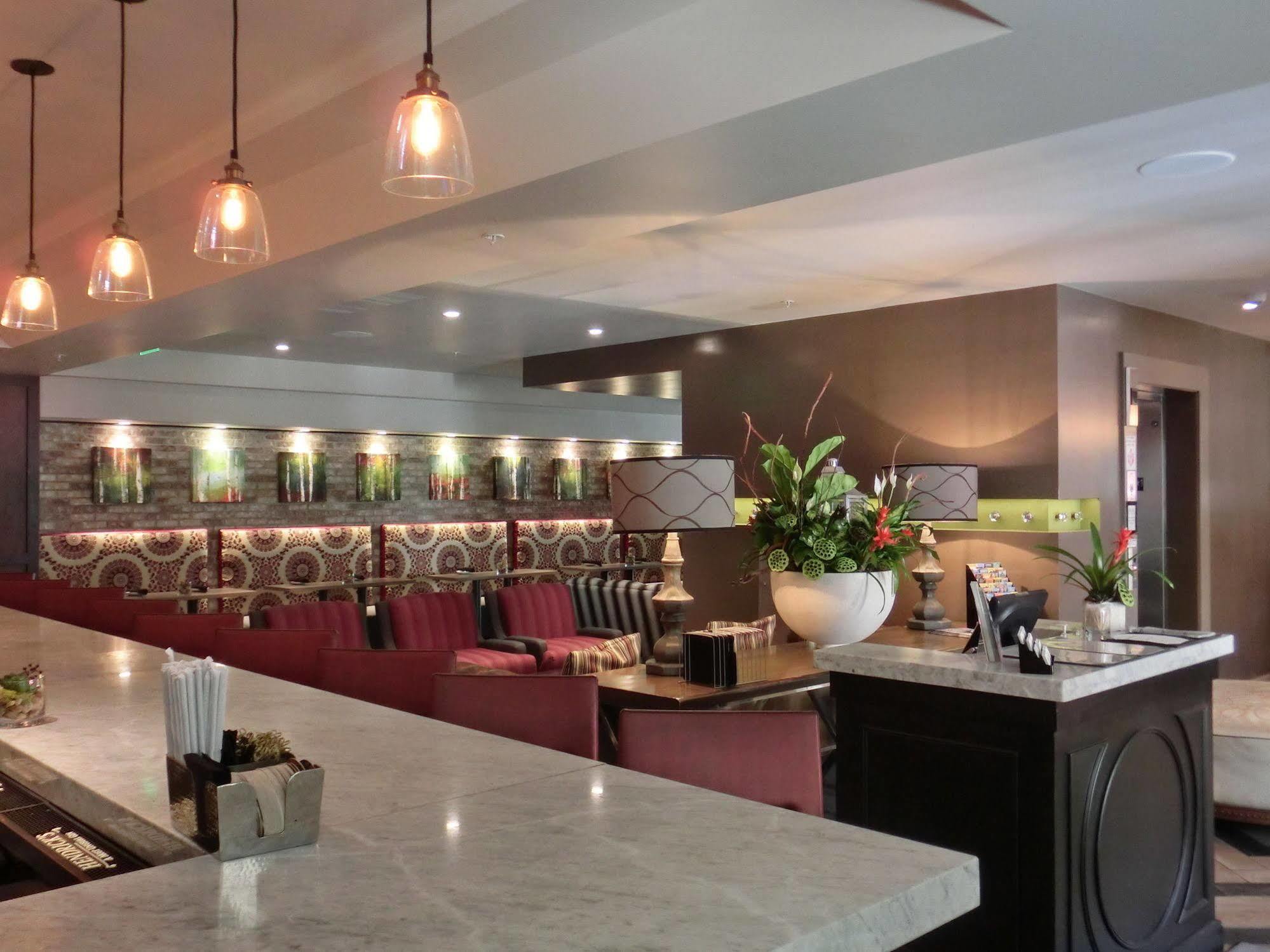 The Birchwood Hotel St. Petersburg Ngoại thất bức ảnh