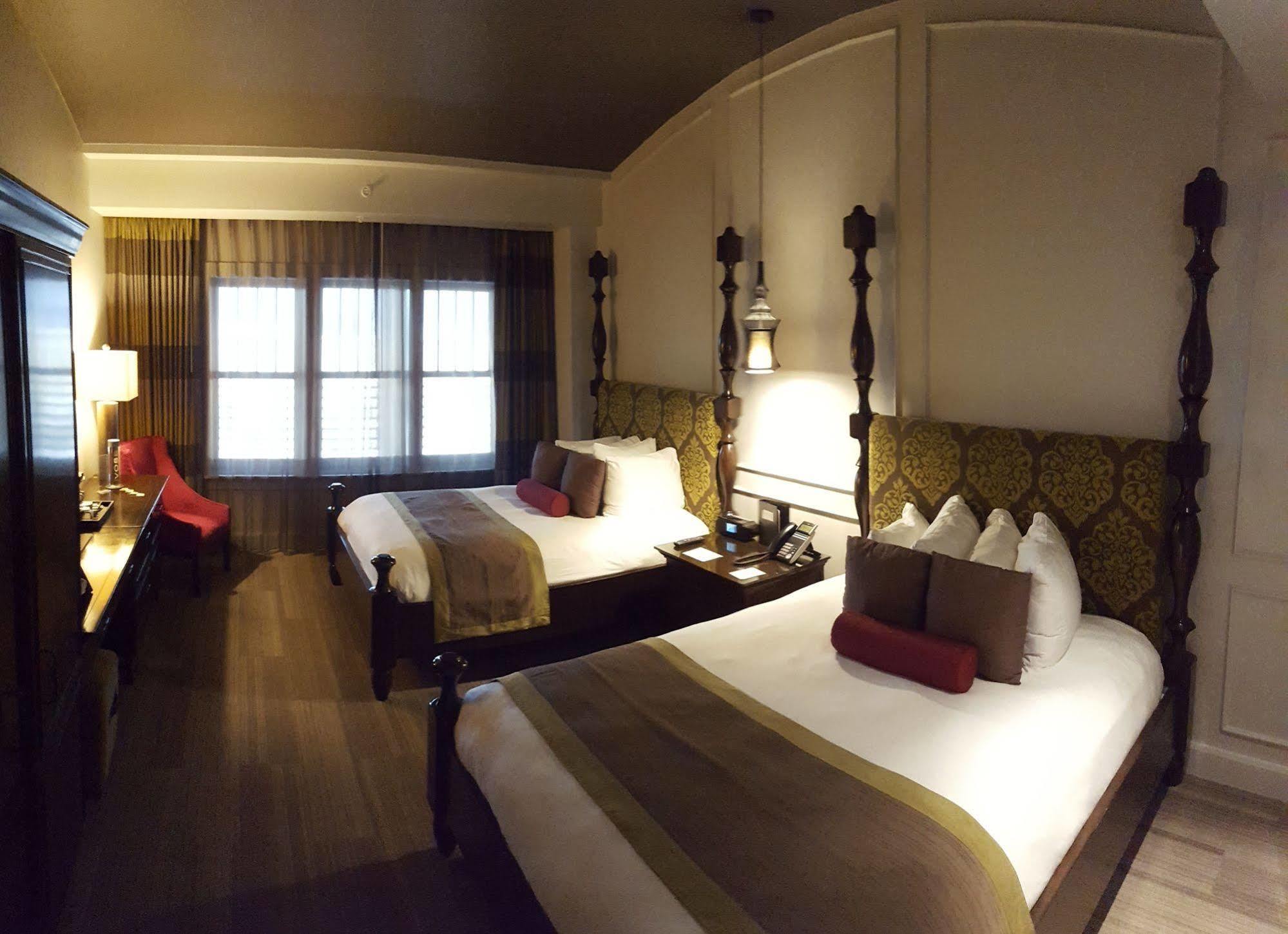 The Birchwood Hotel St. Petersburg Ngoại thất bức ảnh